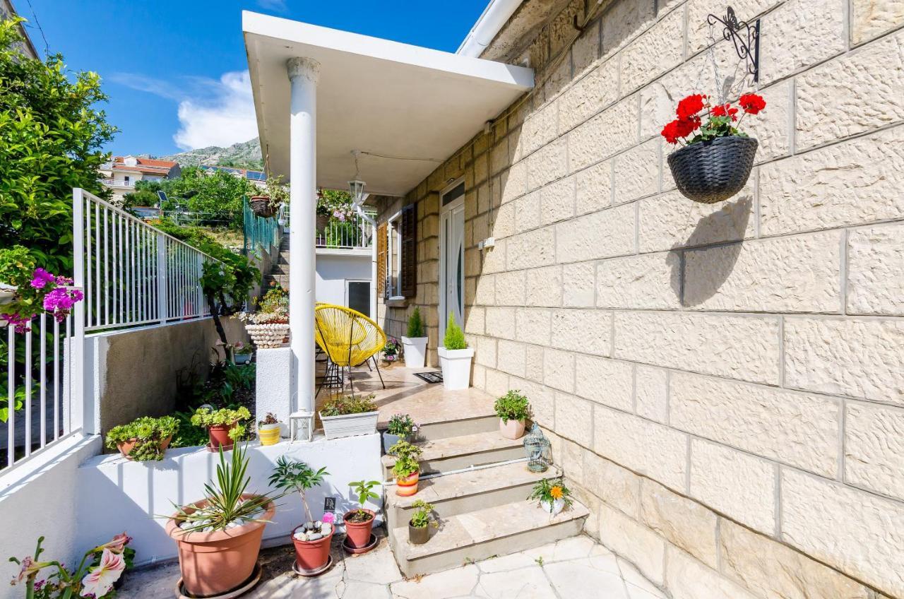 Holiday Home Lungo Mare 믈리니 외부 사진