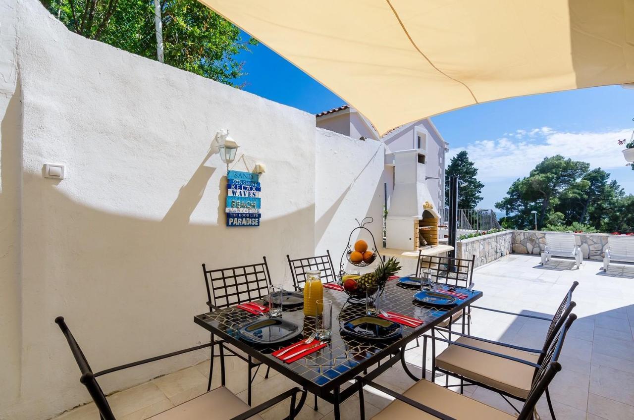 Holiday Home Lungo Mare 믈리니 외부 사진