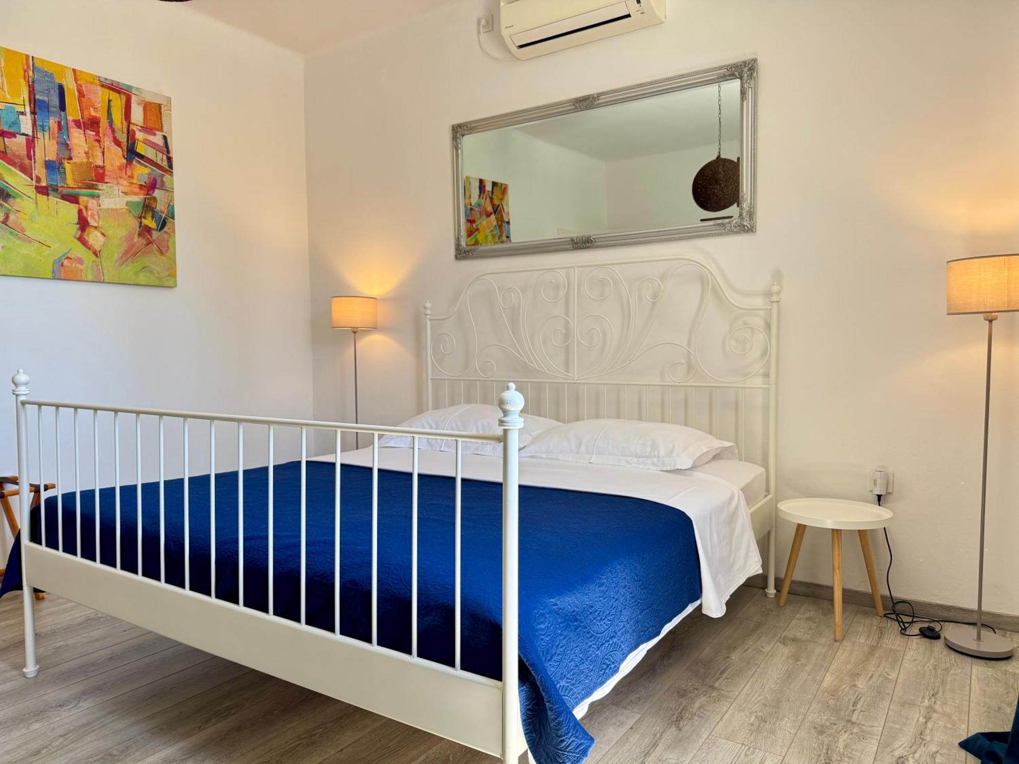 Holiday Home Lungo Mare 믈리니 외부 사진