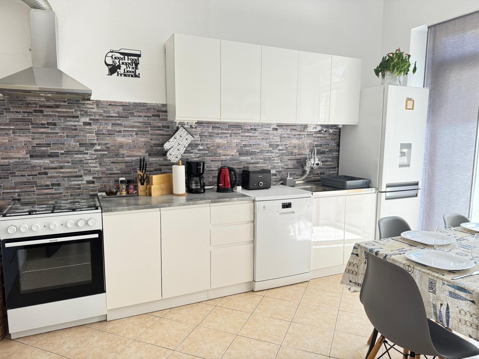 Holiday Home Lungo Mare 믈리니 외부 사진