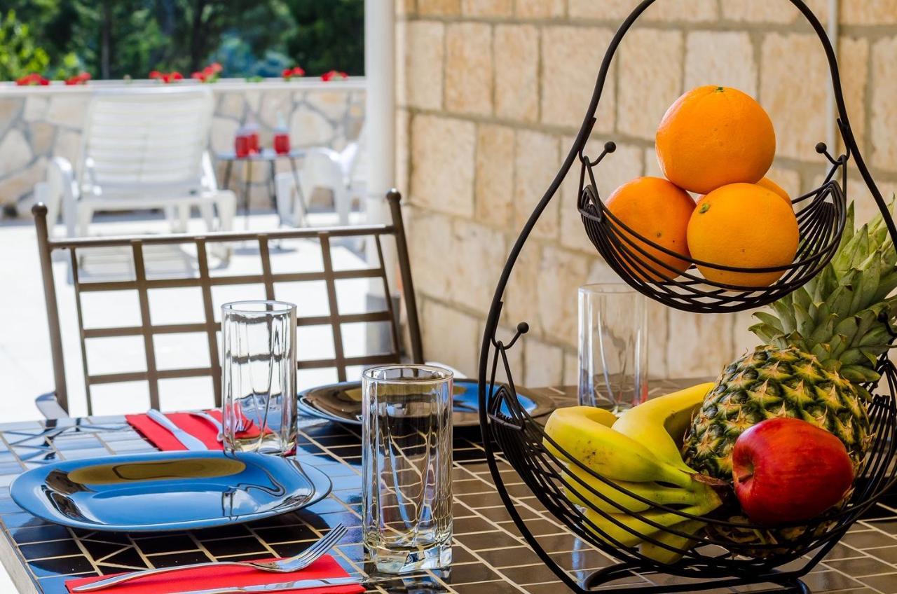 Holiday Home Lungo Mare 믈리니 외부 사진